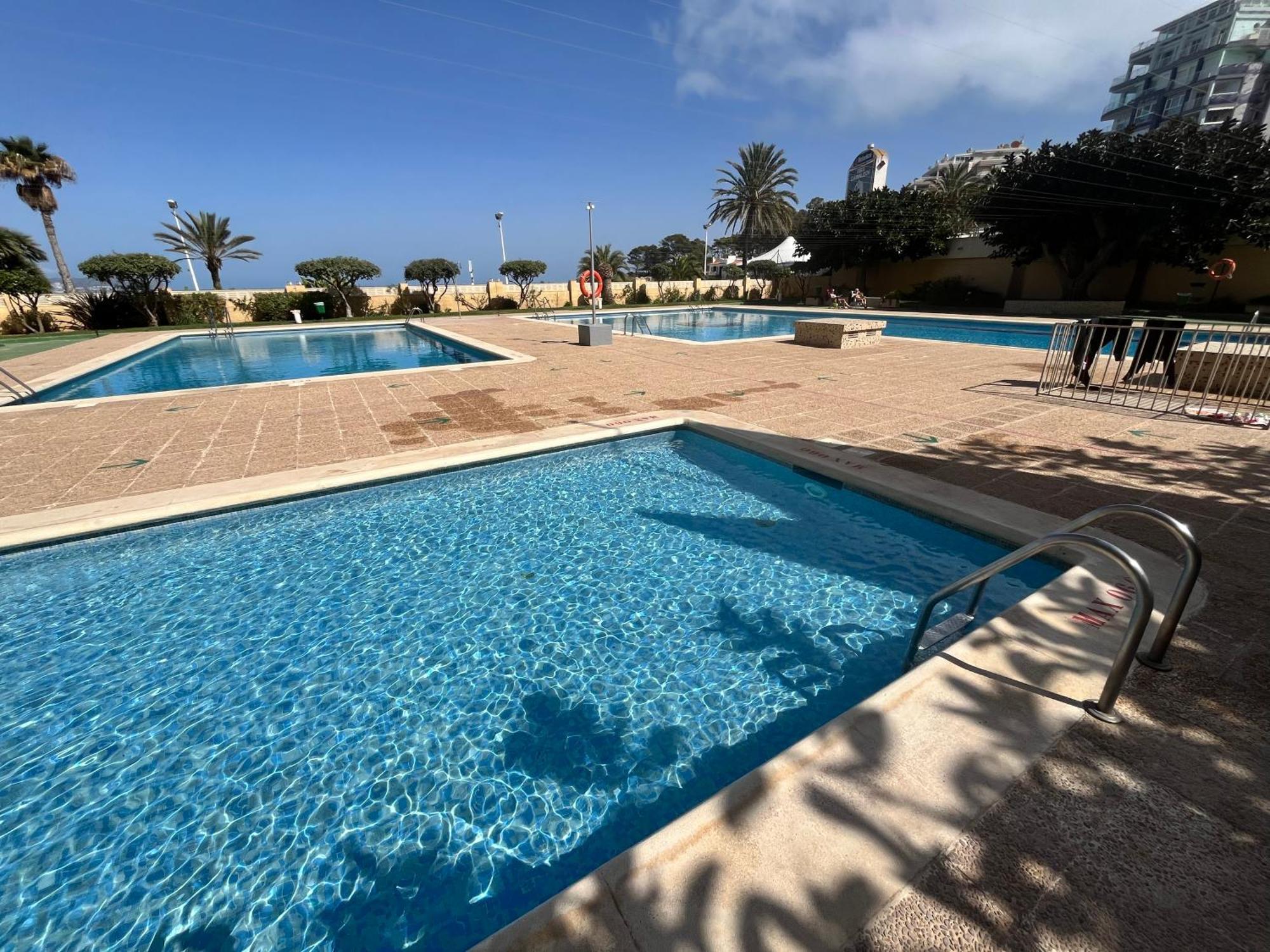 Calpe Apartamento Lujoso 30M De La Playa A Estrenar Wifi Aire Piscina المظهر الخارجي الصورة
