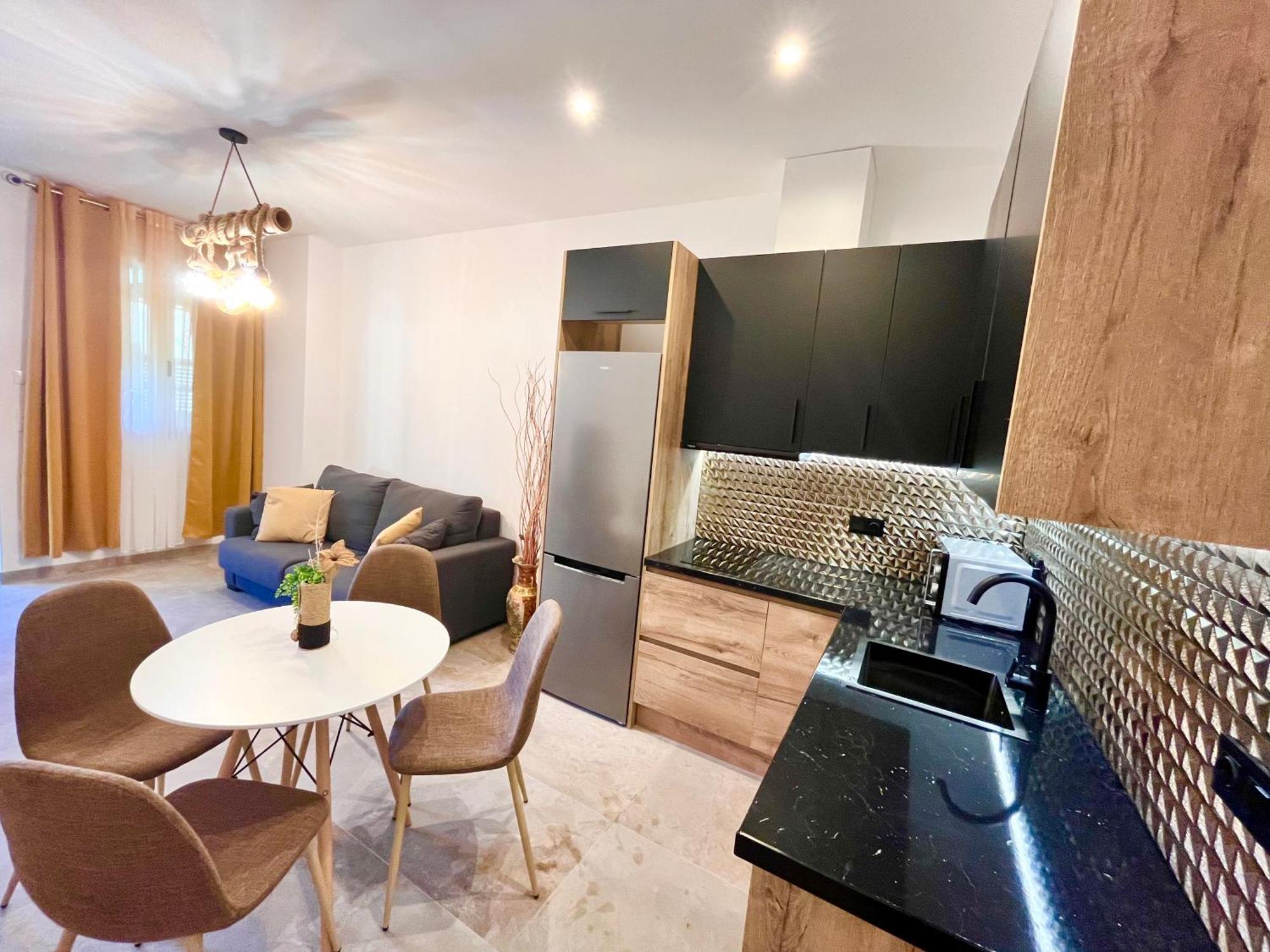 Calpe Apartamento Lujoso 30M De La Playa A Estrenar Wifi Aire Piscina المظهر الخارجي الصورة